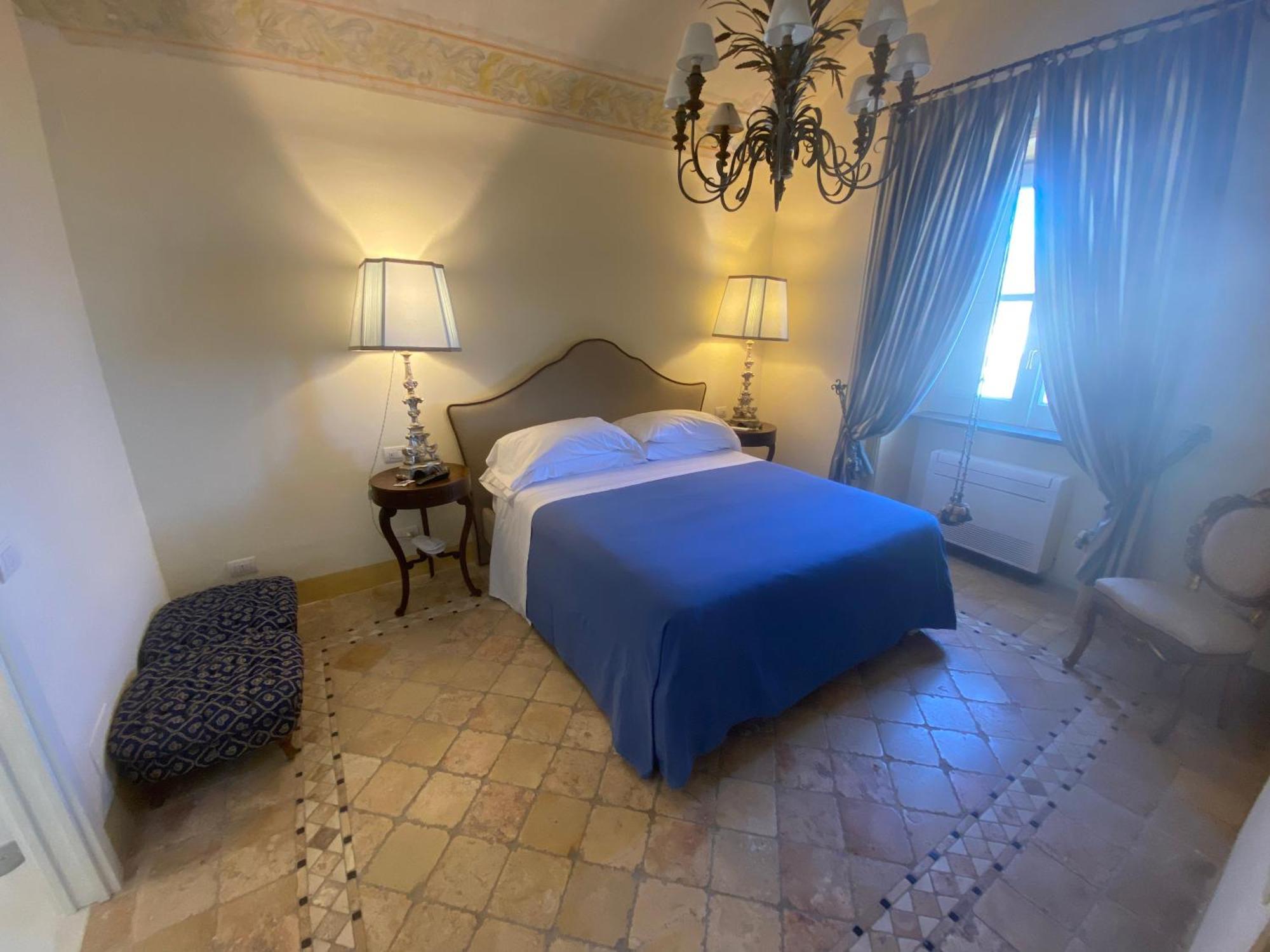 Apartment Casa Raiola By Caprirooms